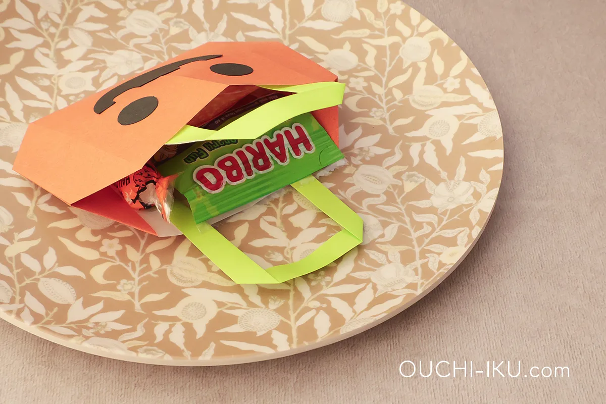 ハロウィン折り紙バッグ！お菓子入れにぴったりな簡単工作