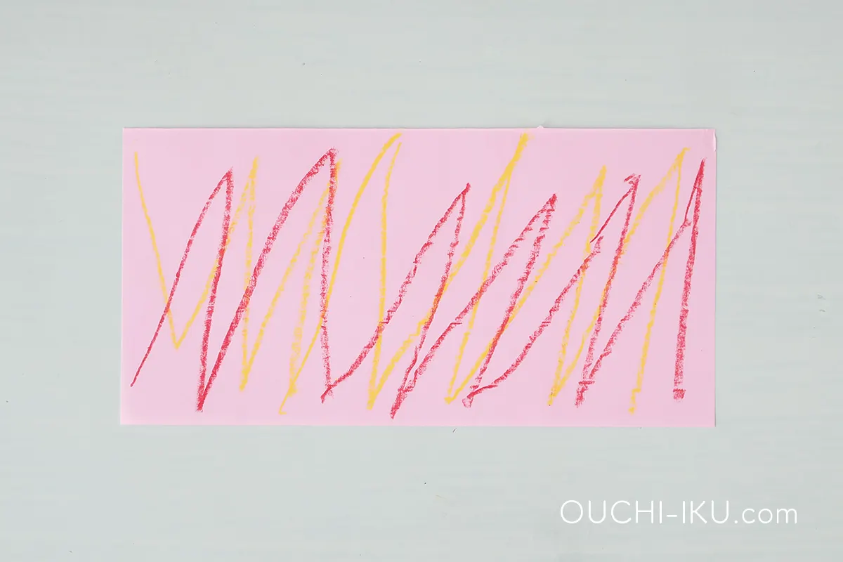 いちごのリボンはあらかじめ模様を描いて作る
