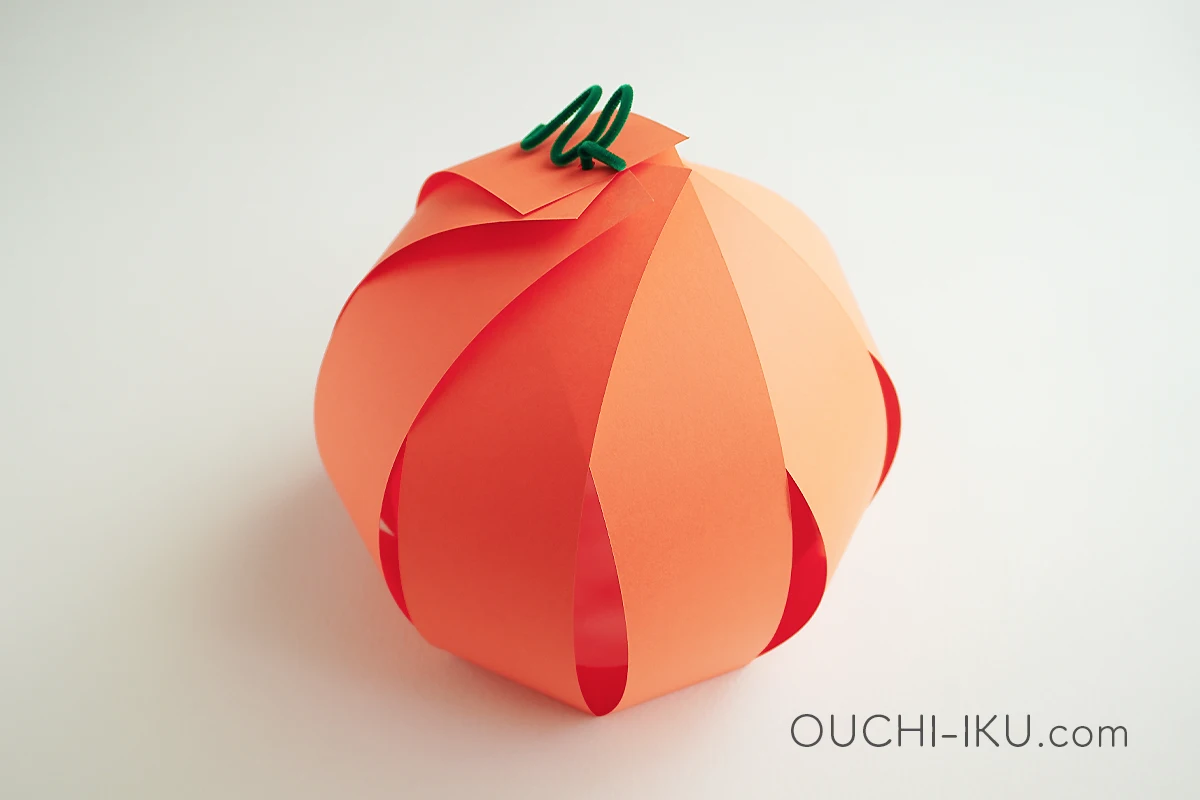 画用紙のハロウィン帽子の作り方8