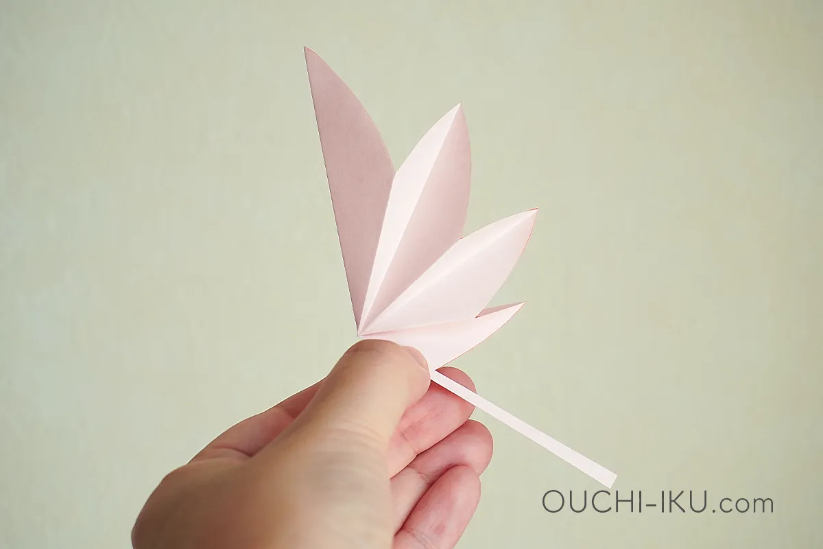 折り紙で作る紅葉(もみじ)の切り方3