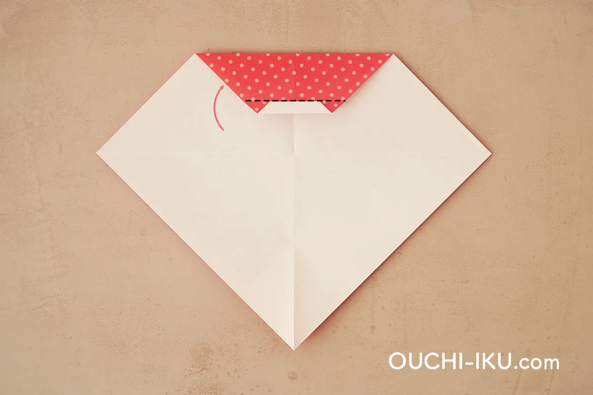 折り紙1枚で全身サンタの作り方9