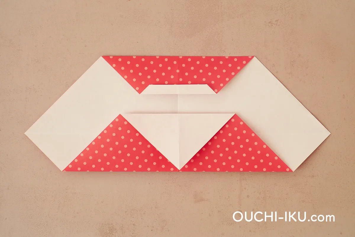 折り紙1枚で全身サンタの作り方12