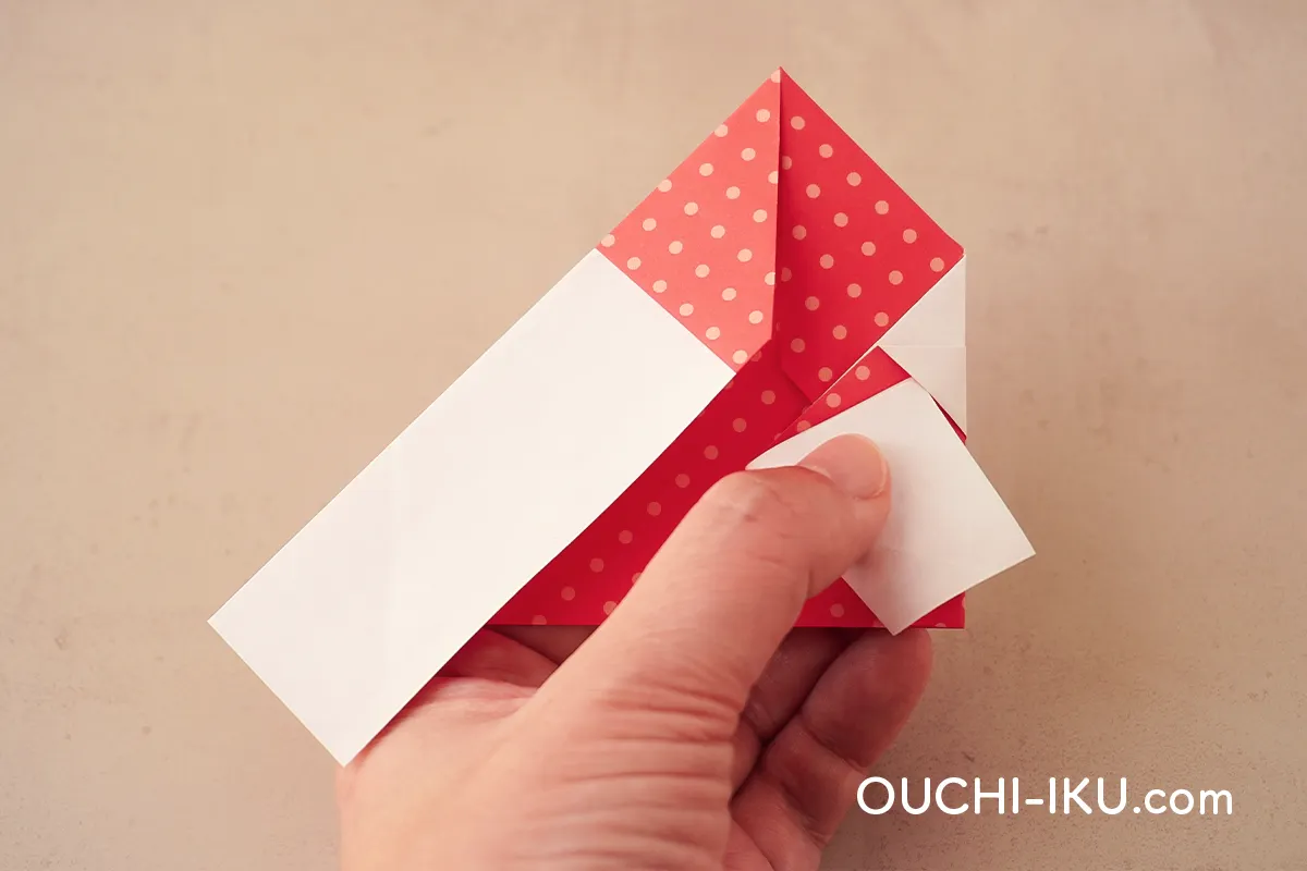 折り紙1枚で全身サンタの作り方16