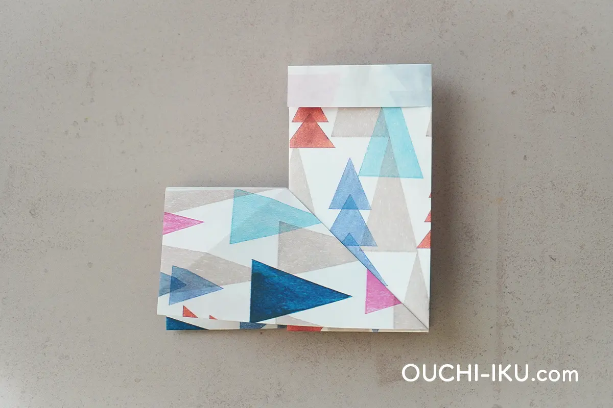 折り紙で作るクリスマスの靴下の折り方9