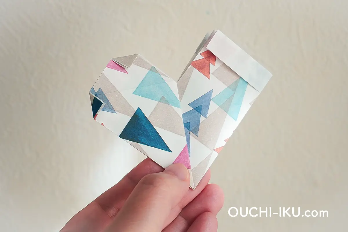 折り紙で作るクリスマスの靴下の折り方11