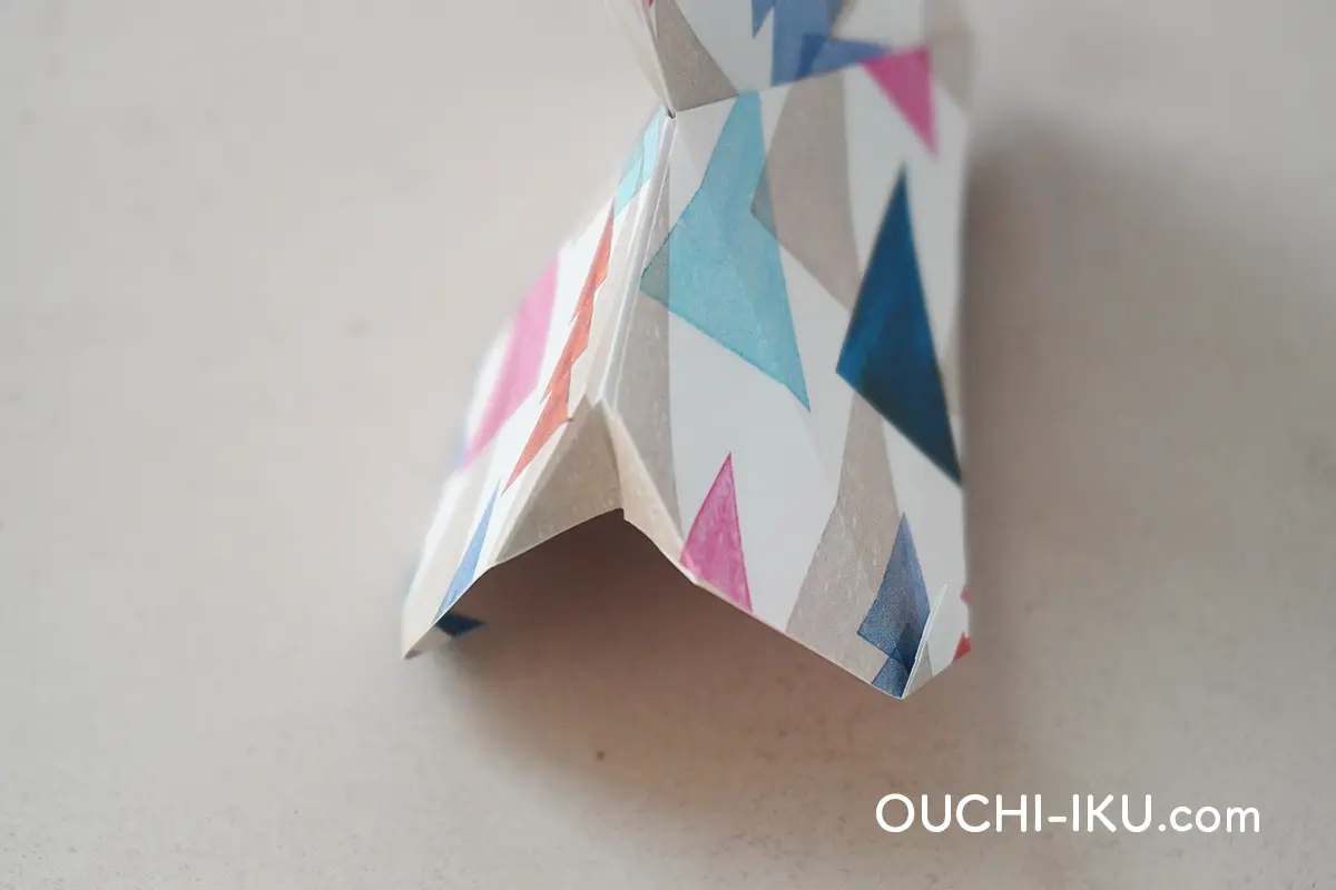 折り紙で作るクリスマスの靴下の折り方11