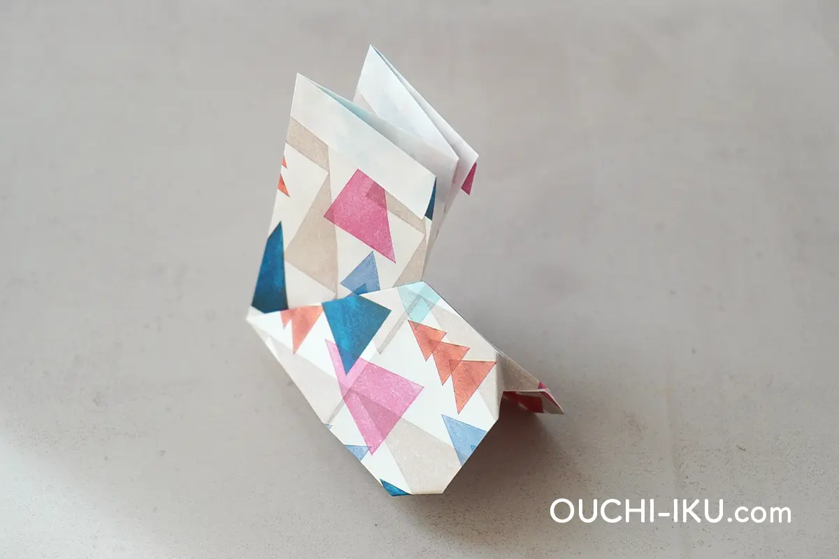 折り紙で作るクリスマスの靴下の折り方11