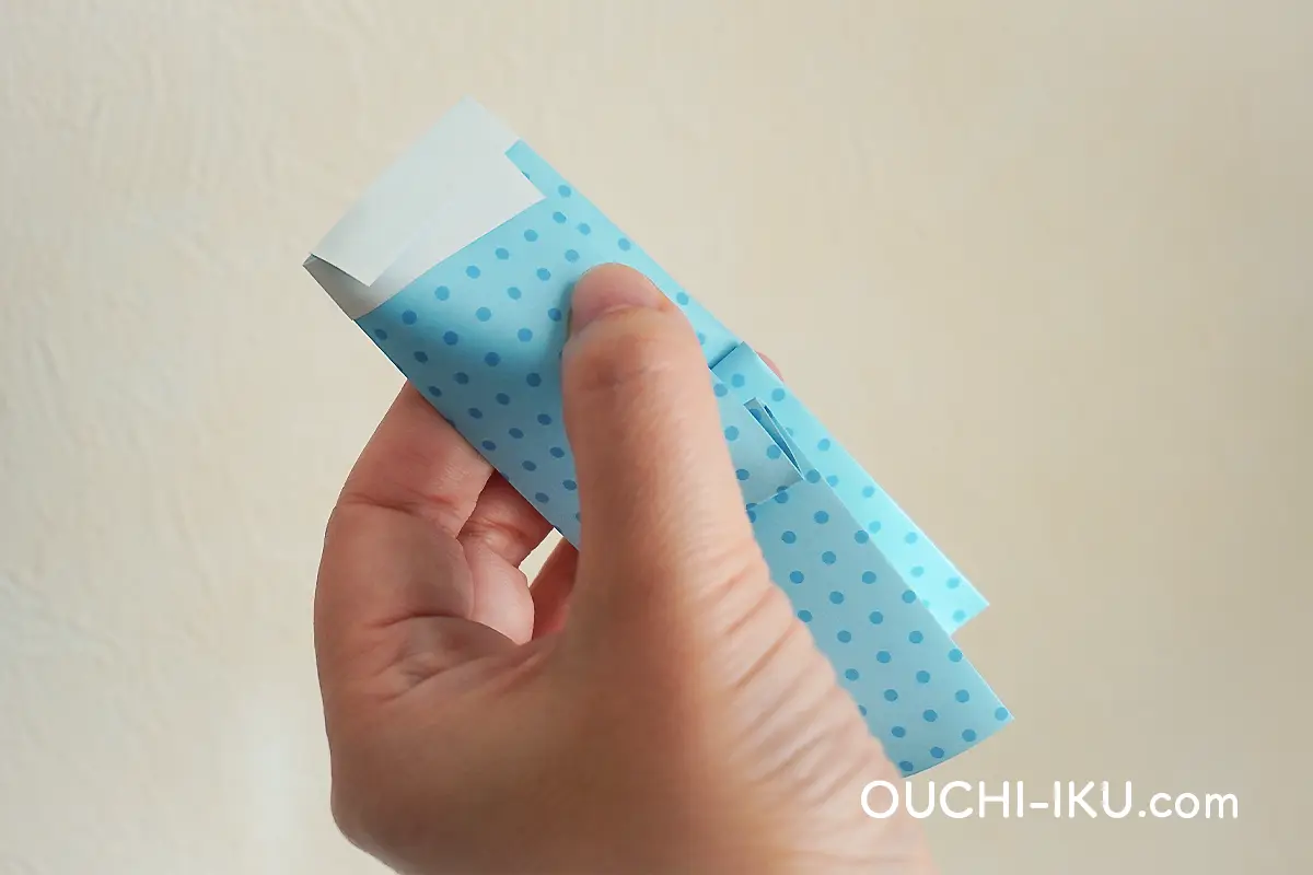 折り紙で作るクリスマスの靴下の折り方10