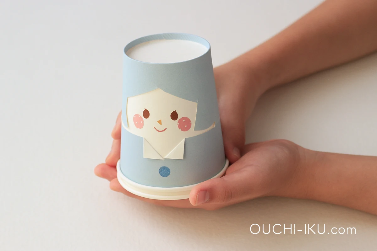 紙コップ着せ替え人形の遊び方