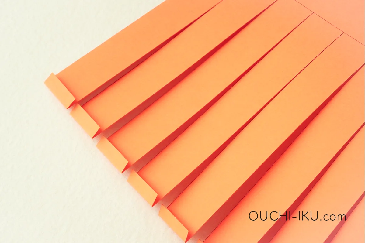 紙コップで作るハロウィンお菓子入れの作り方4