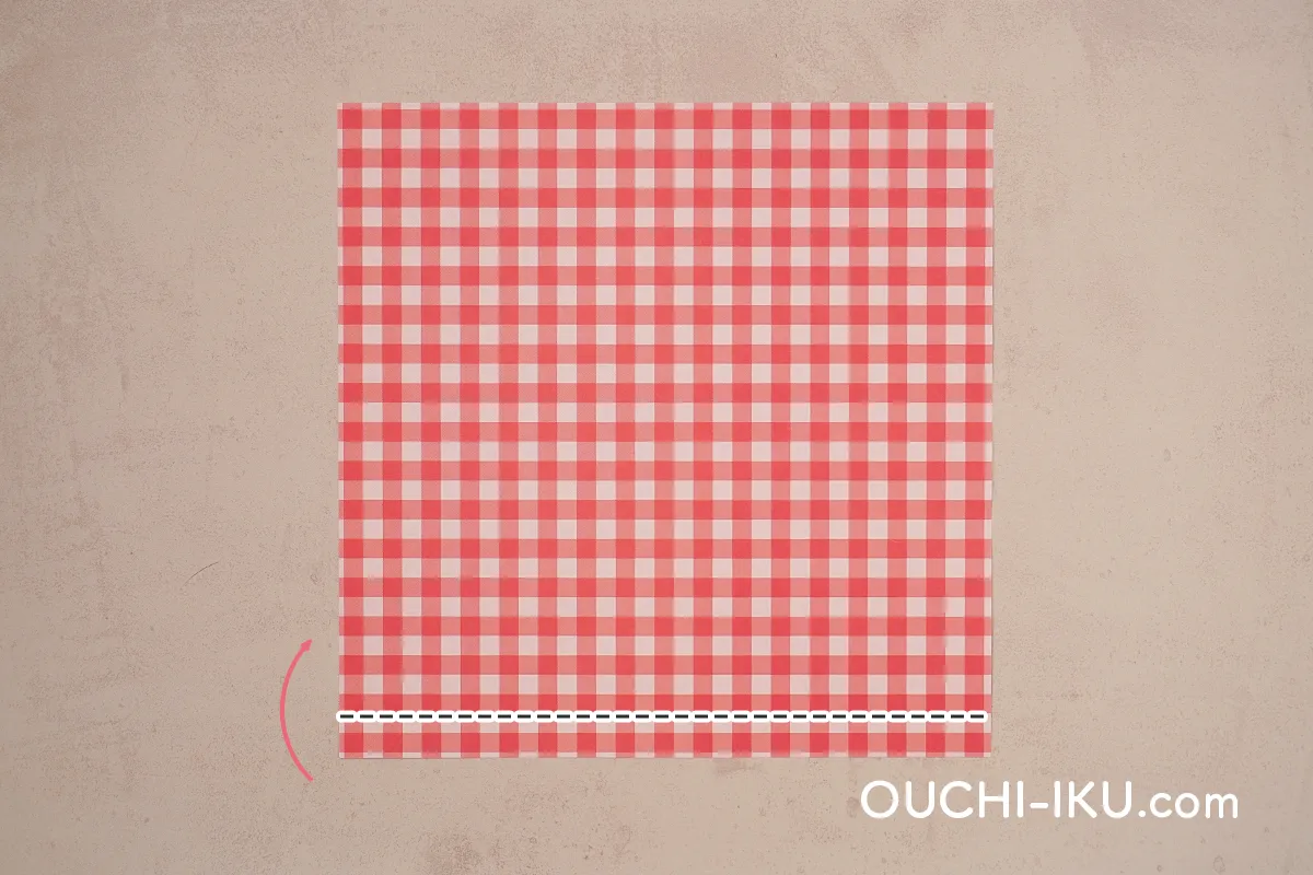 折り紙2枚でで作るサンタクロースの【顔】1