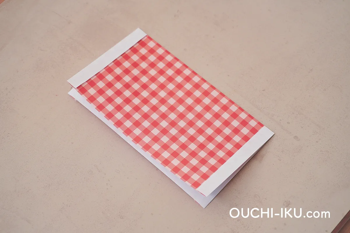 折り紙2枚でで作るサンタクロースの【体】5