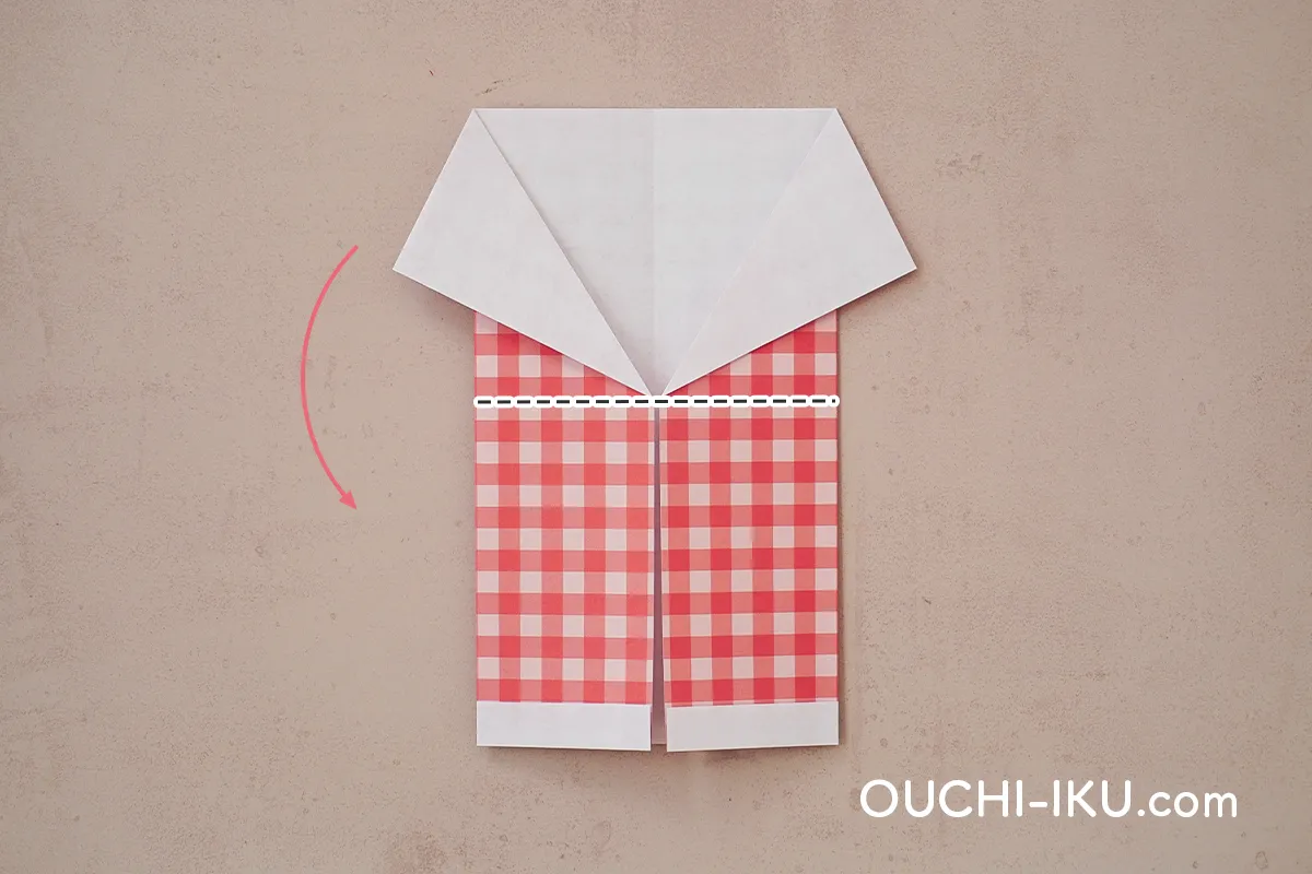 折り紙2枚でで作るサンタクロースの【体】8