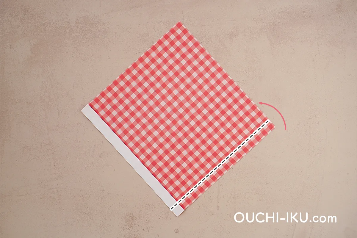 折り紙2枚でで作るサンタクロースの【顔】3