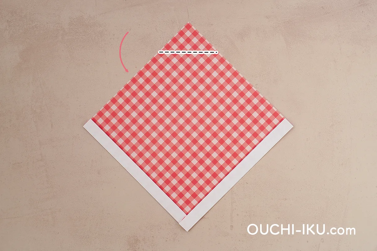 折り紙2枚でで作るサンタクロースの【顔】4