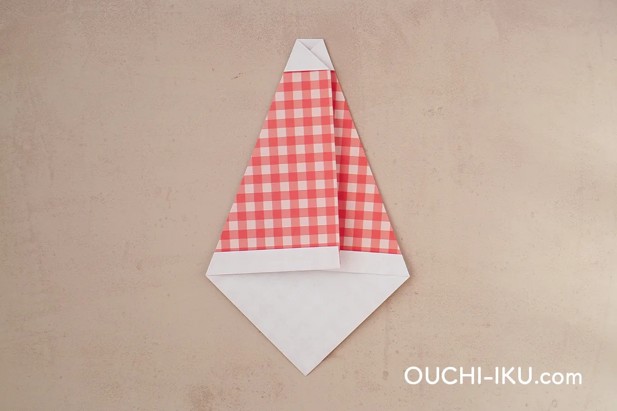 折り紙2枚でで作るサンタクロースの【顔】7