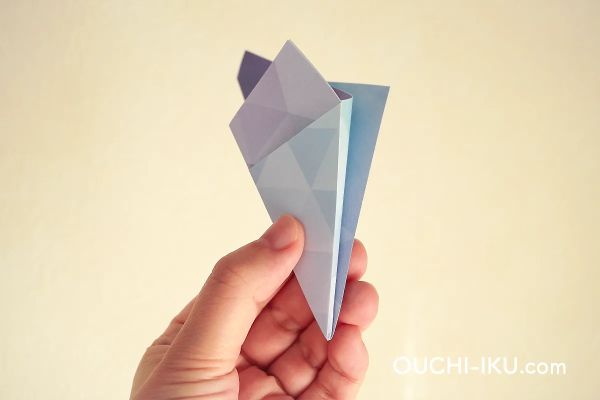 折り紙1枚で全身サンタの作り方7