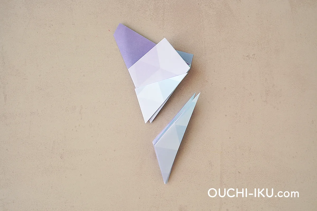 折り紙1枚で全身サンタの作り方8