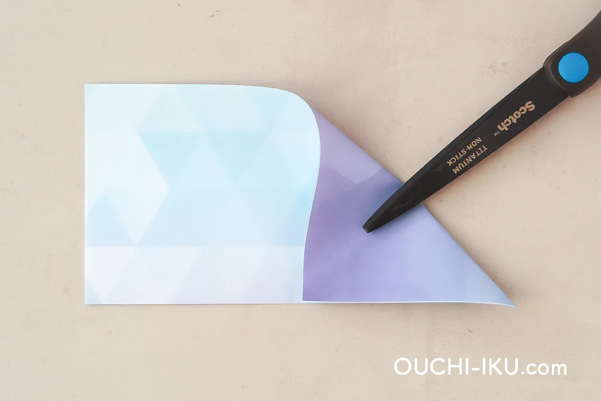 折り紙を切って作る立体星の作り方3