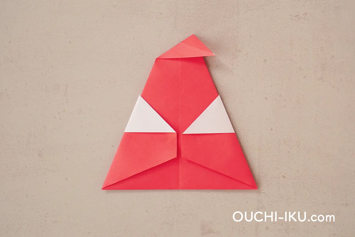 三角サンタの折り紙の作り方11