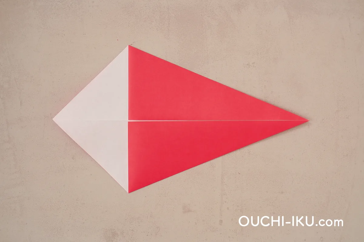 三角サンタの折り紙の作り方4