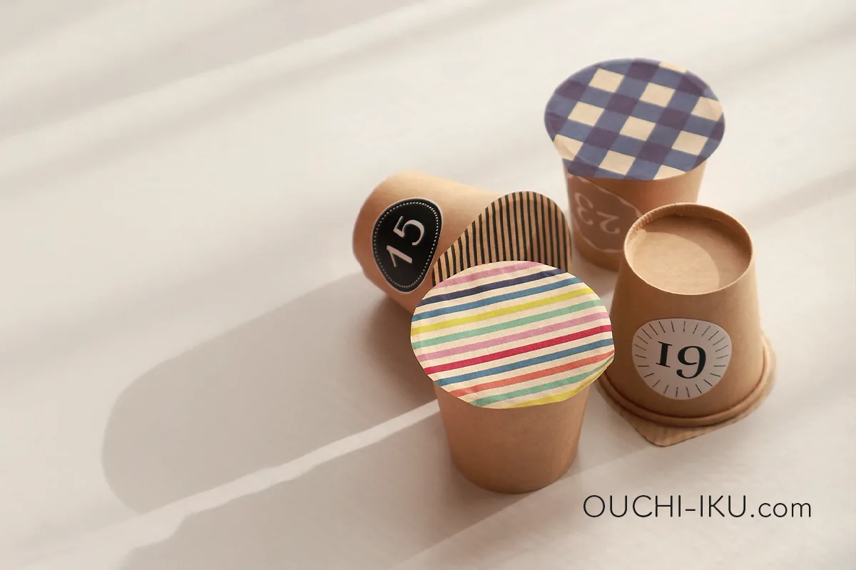 紙コップで作るアドベントカレンダーの材料