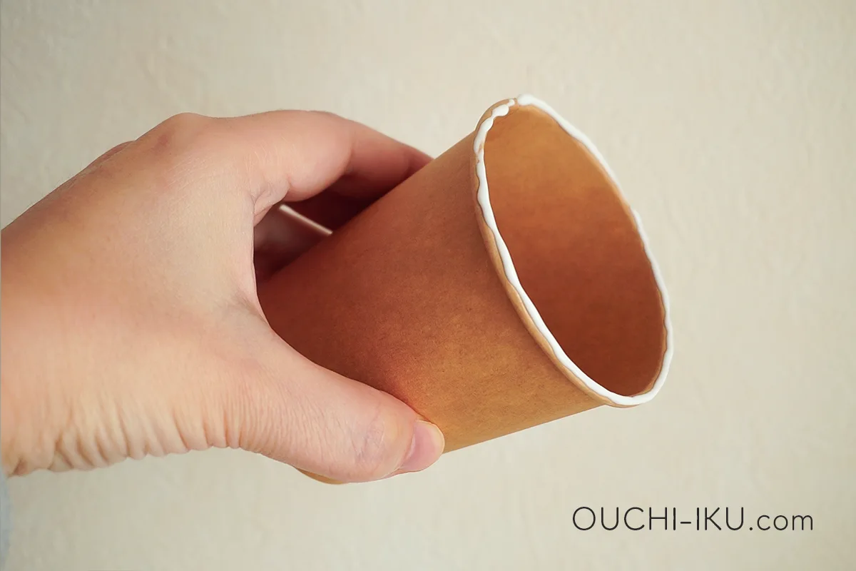 紙コップで作るアドベントカレンダーの作り方2