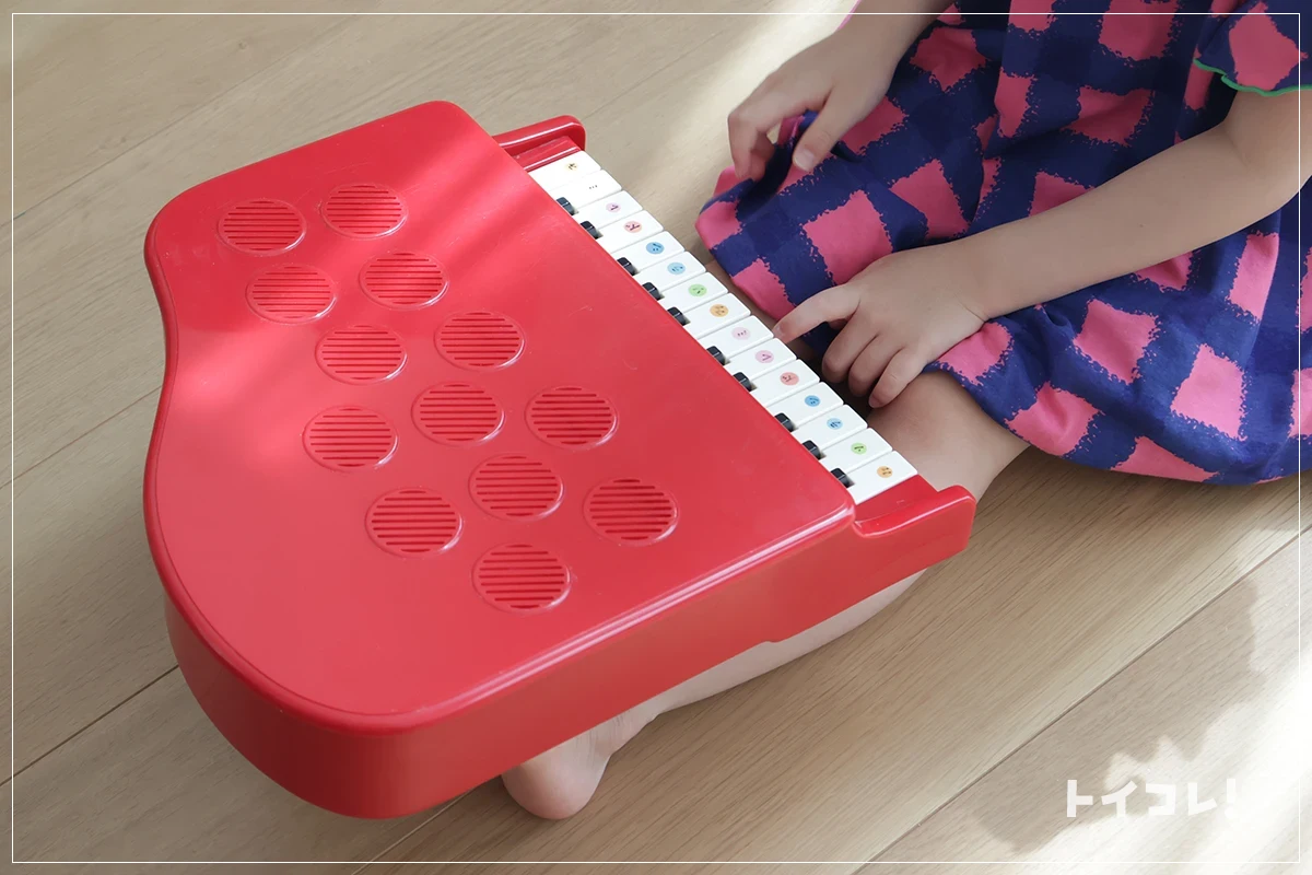 赤ちゃん向けピアノはカワイのミニピアノP25が大本命!本格的な音楽体験が遊びながらできちゃいます