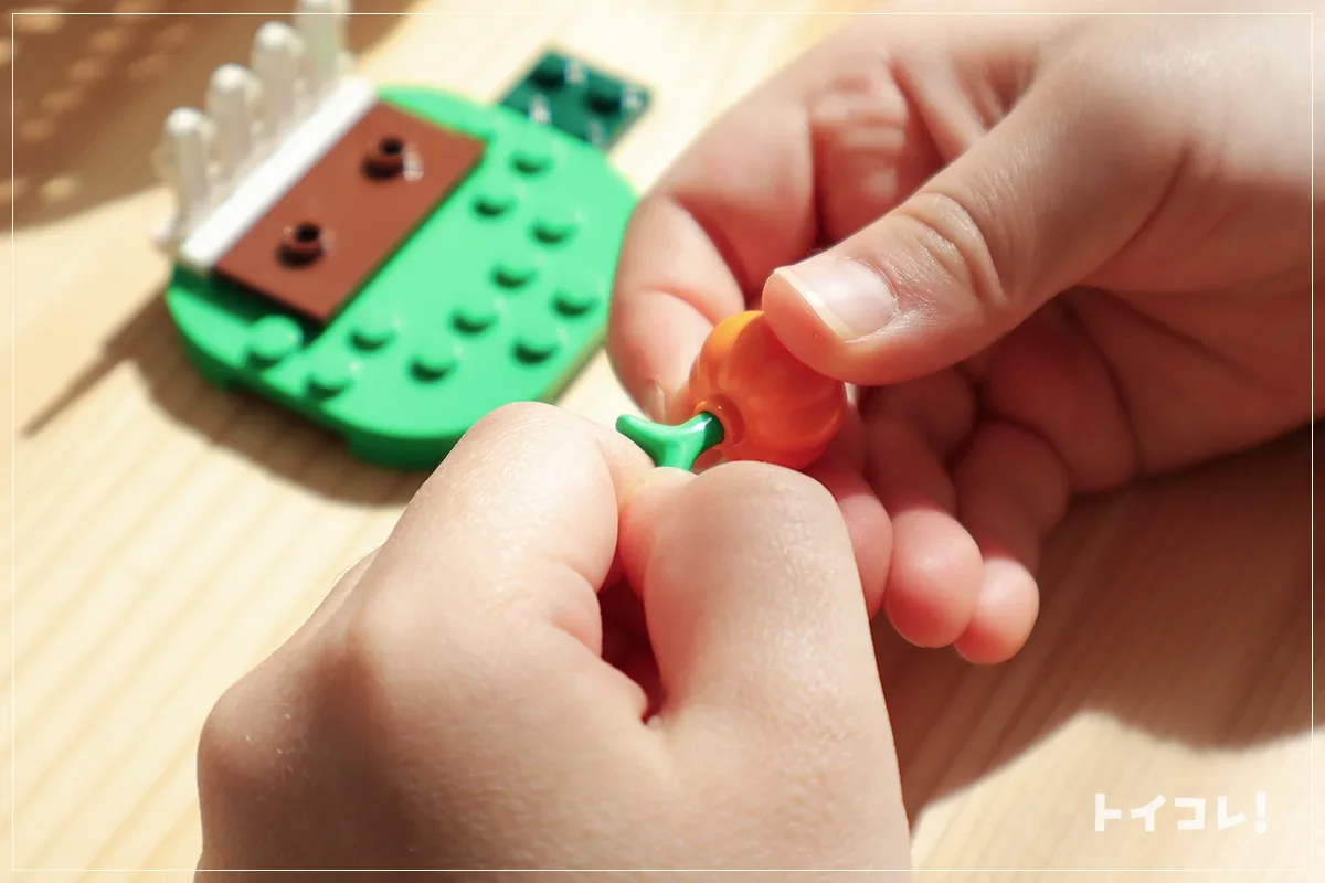 レゴのどうぶつの森メープルちゃんの家を作っているところ