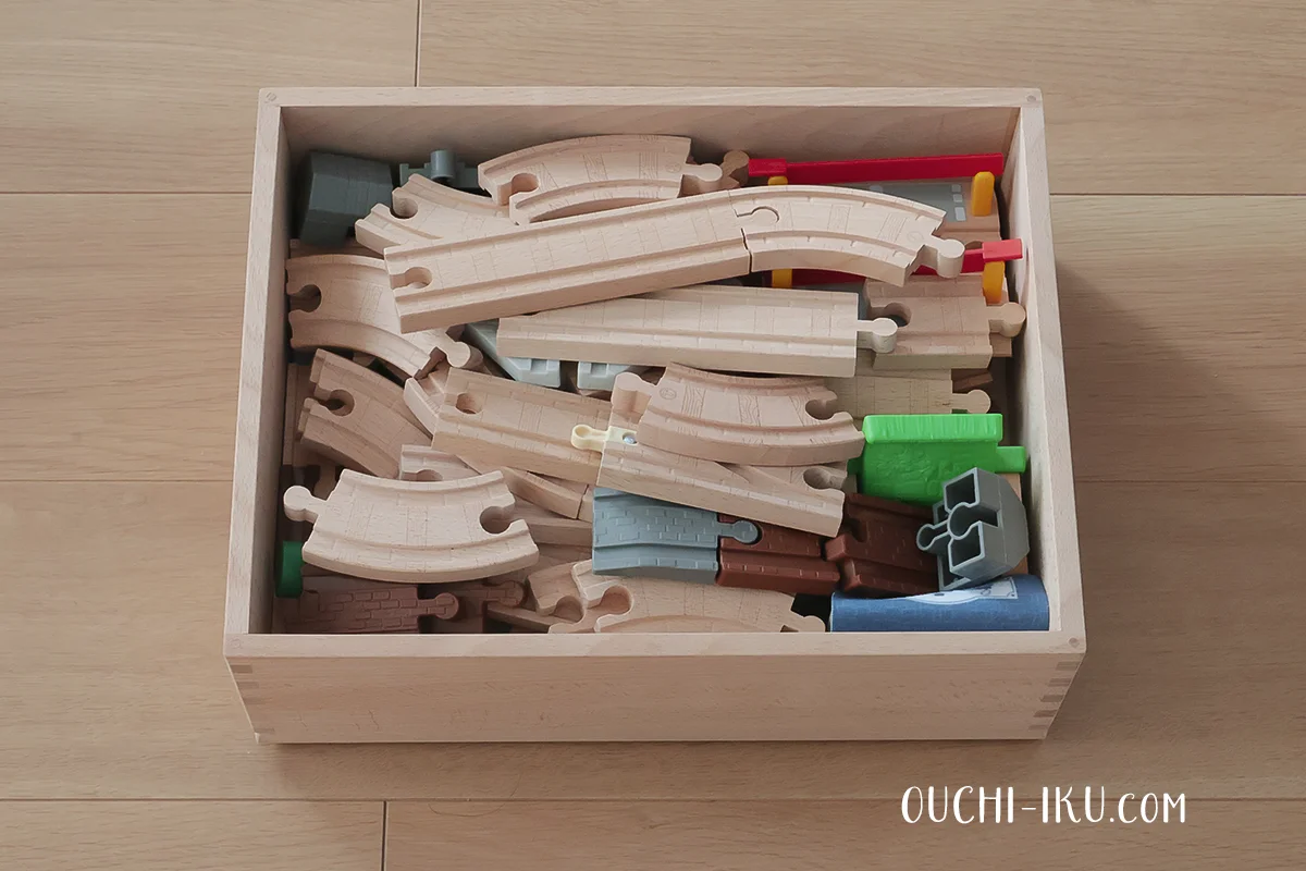 木製トーマスのレール収納