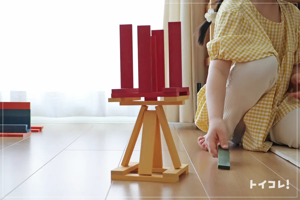 カプラで焚火を作る4歳児