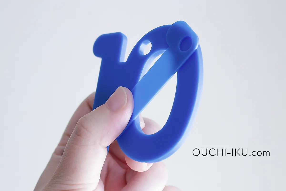 ボーネルンド「ピエロのびっくりはかり」の数字を持ったところ
