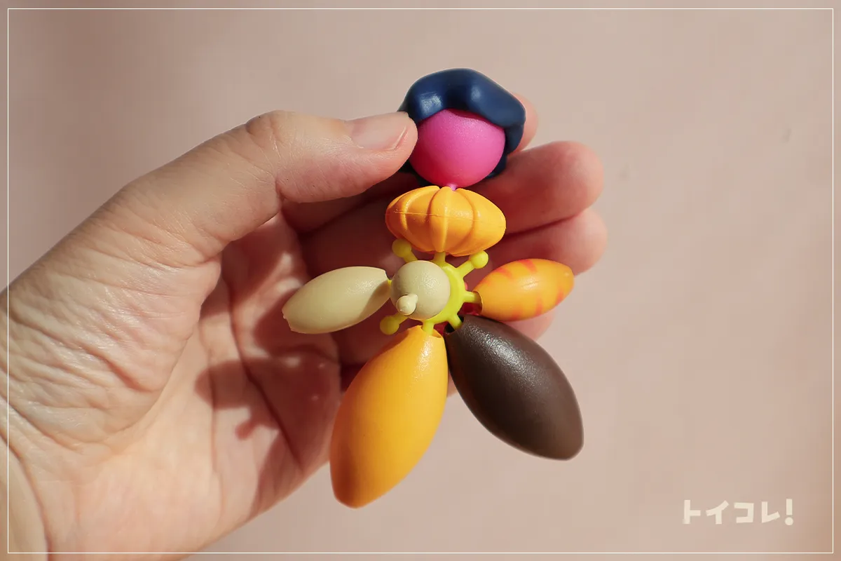 B.toys「ビーズジュエリー500ピース」で作った人形