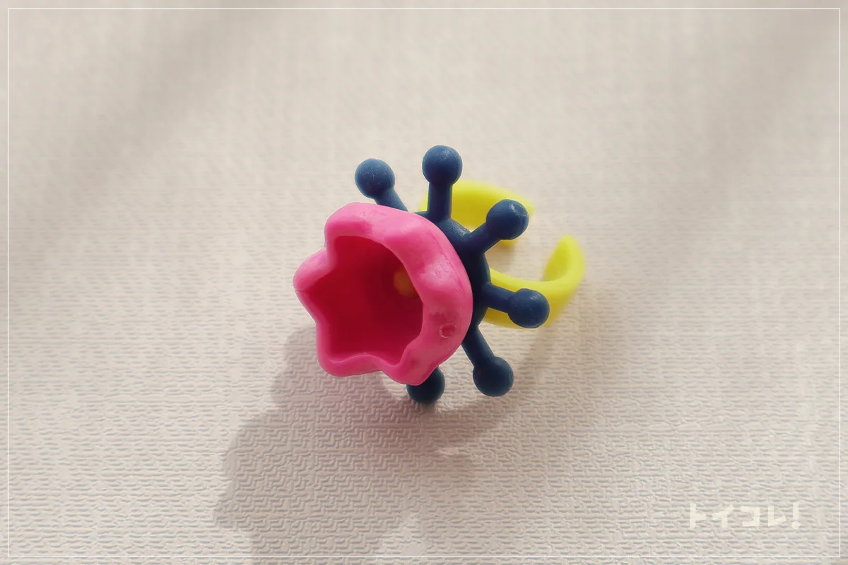 B.toys「ビーズジュエリー500ピース」で作った指輪