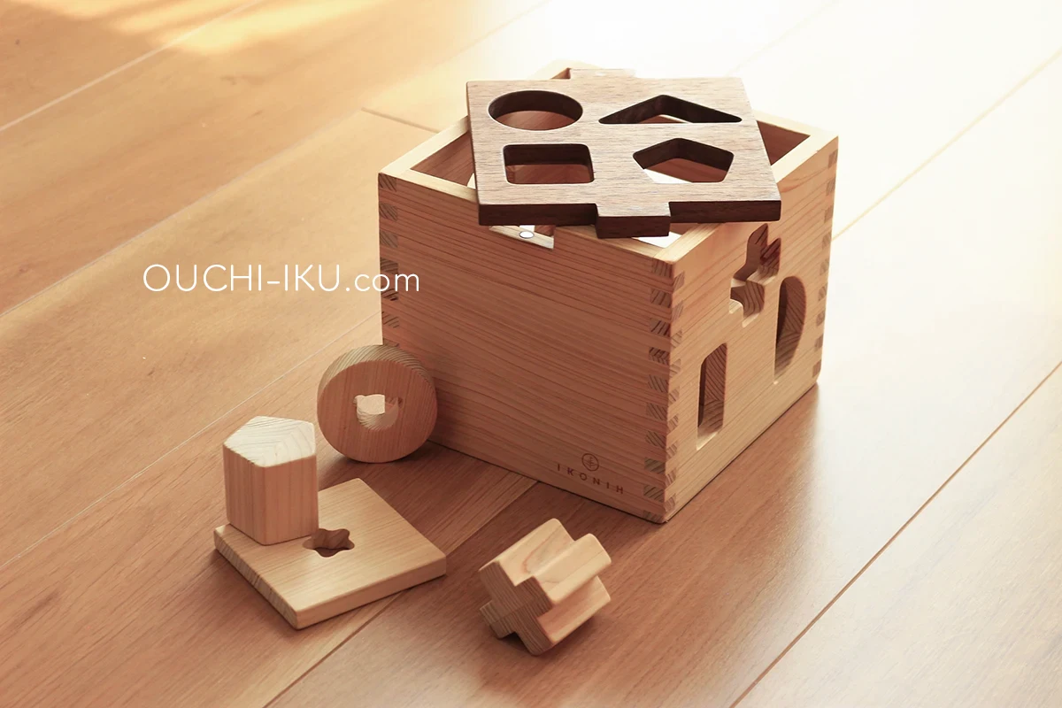 IKONIHアイコニーの型はめおもちゃドロップボックス