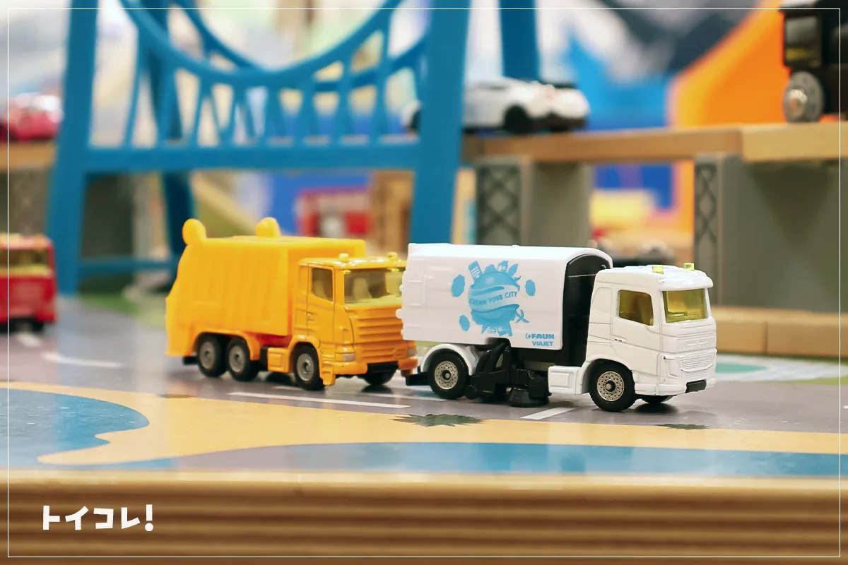 ボーネルンドの遊び場キドキドにあるSIKUのミニカー2