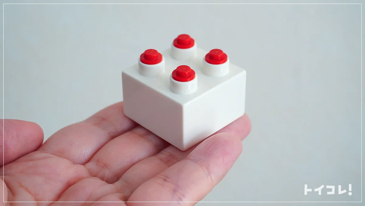 ドッツ(1×1)のレゴケーキ