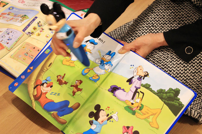 ディズニー英語システムのミッキーマジックペンの使い方説明