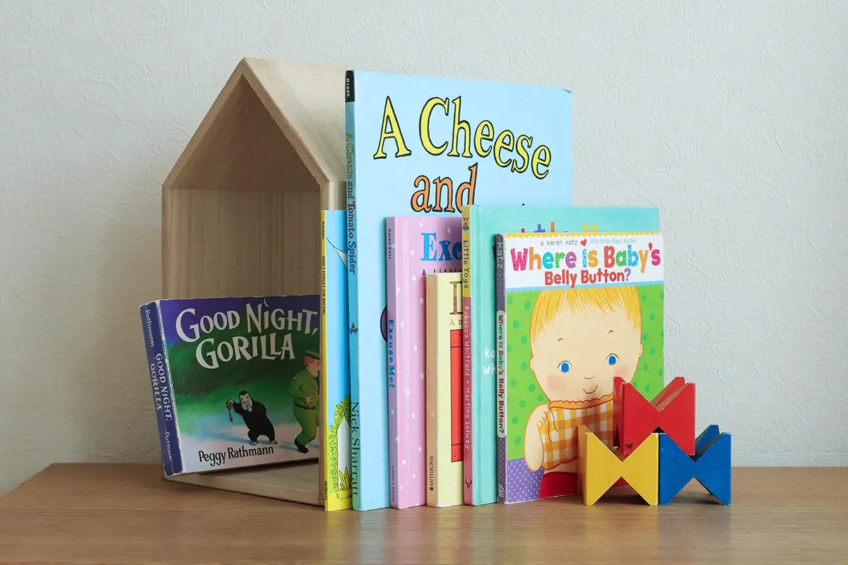 ワールドワイドキッズ DVD CD、絵本セット、親用冊子6冊、 おまけ付き  