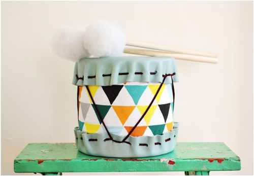 太鼓を手作りしよう ミルク缶と100均で簡単な赤ちゃんおもちゃが完成 型紙あり オウチーク