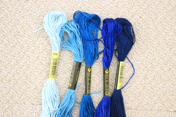 手作りゴビモビールのシルク糸は普通の刺繍糸で代用