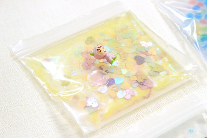 センサリーバッグを手作りしよう 見た目と中身の工夫で赤ちゃんから幼児まで長く遊べる オウチーク