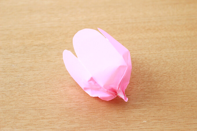 簡単 折り紙の花の立体バージョン 子供と作れる折り方をご紹介 オウチーク