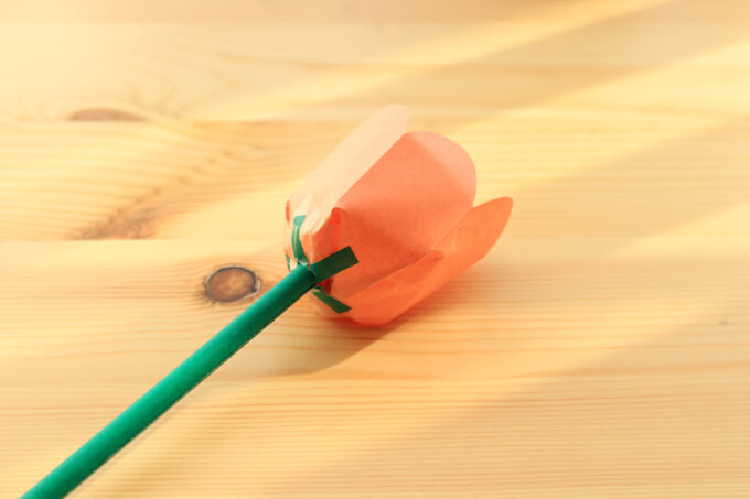 折り紙で作る簡単なチューリップの花の作り方8