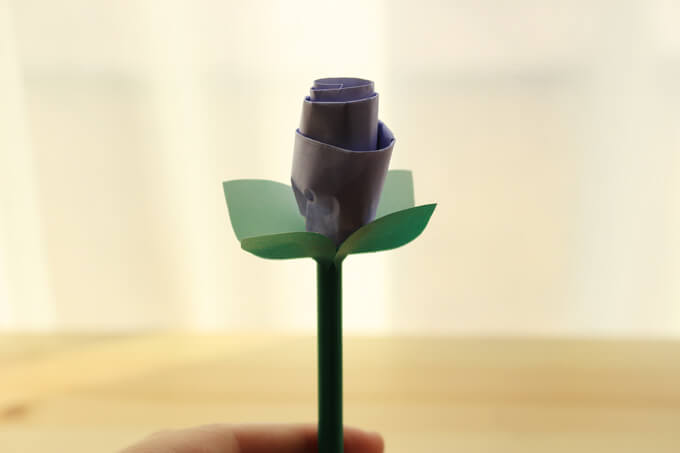 折り紙で作る簡単なバラの花の作り方7