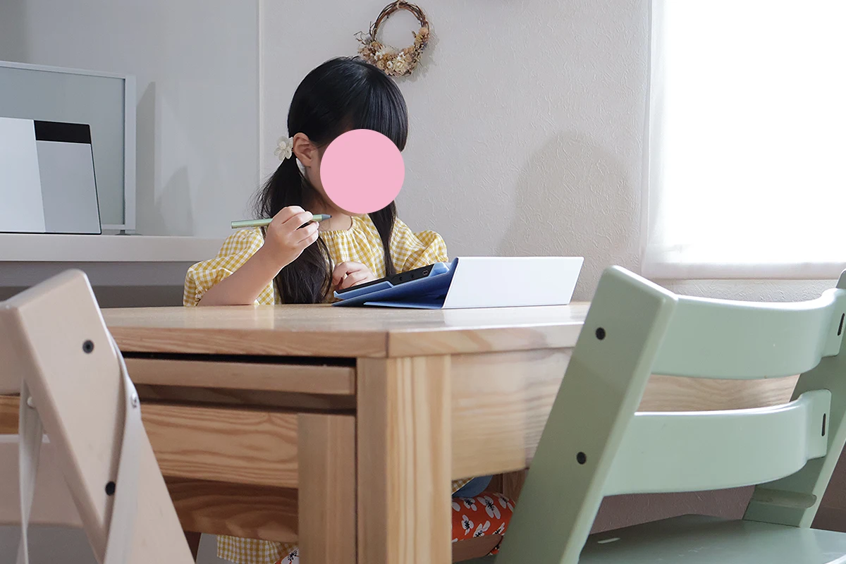 バランスイージー口コミ！バランスチェアは子供に使うと後悔？膝に悪い 